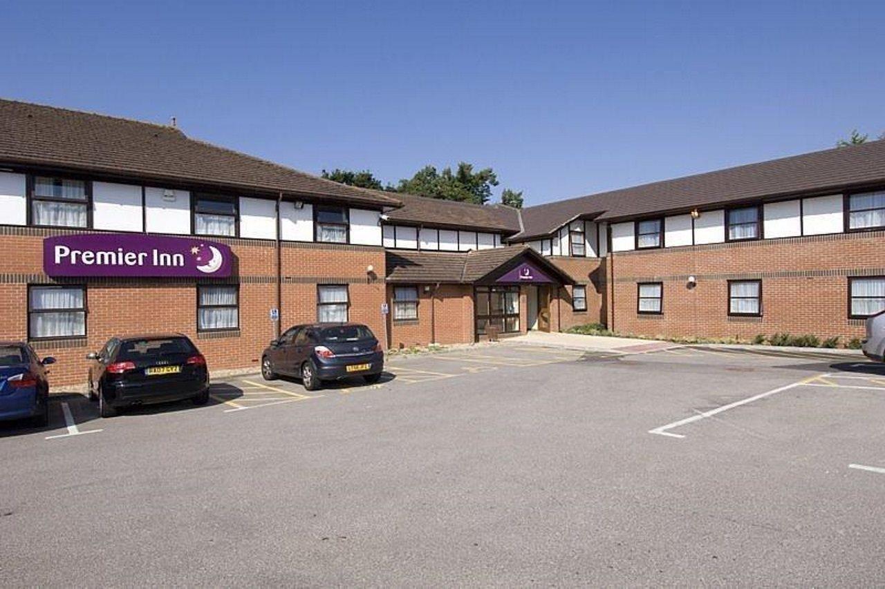 Premier Inn Southampton North Chilworth  Bagian luar foto